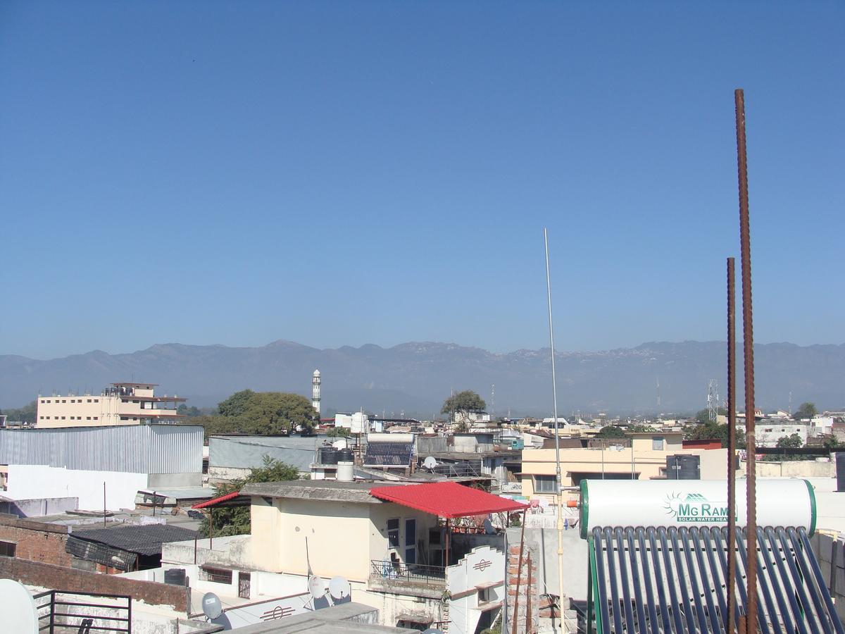 Hotel Abhinandan Grand Dehradun Exterior foto